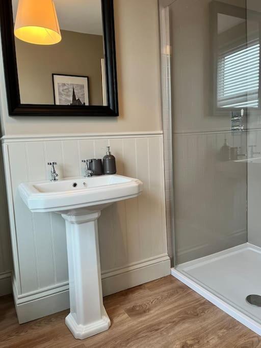 Wellington Cottage Ilkley Bagian luar foto